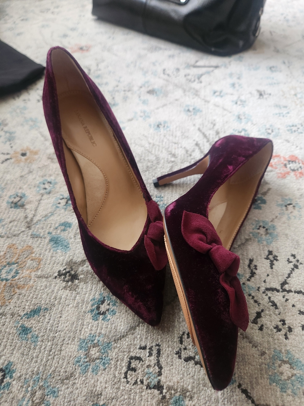 Banana Republic Velvet Pointed-Toe Pumps in Plum